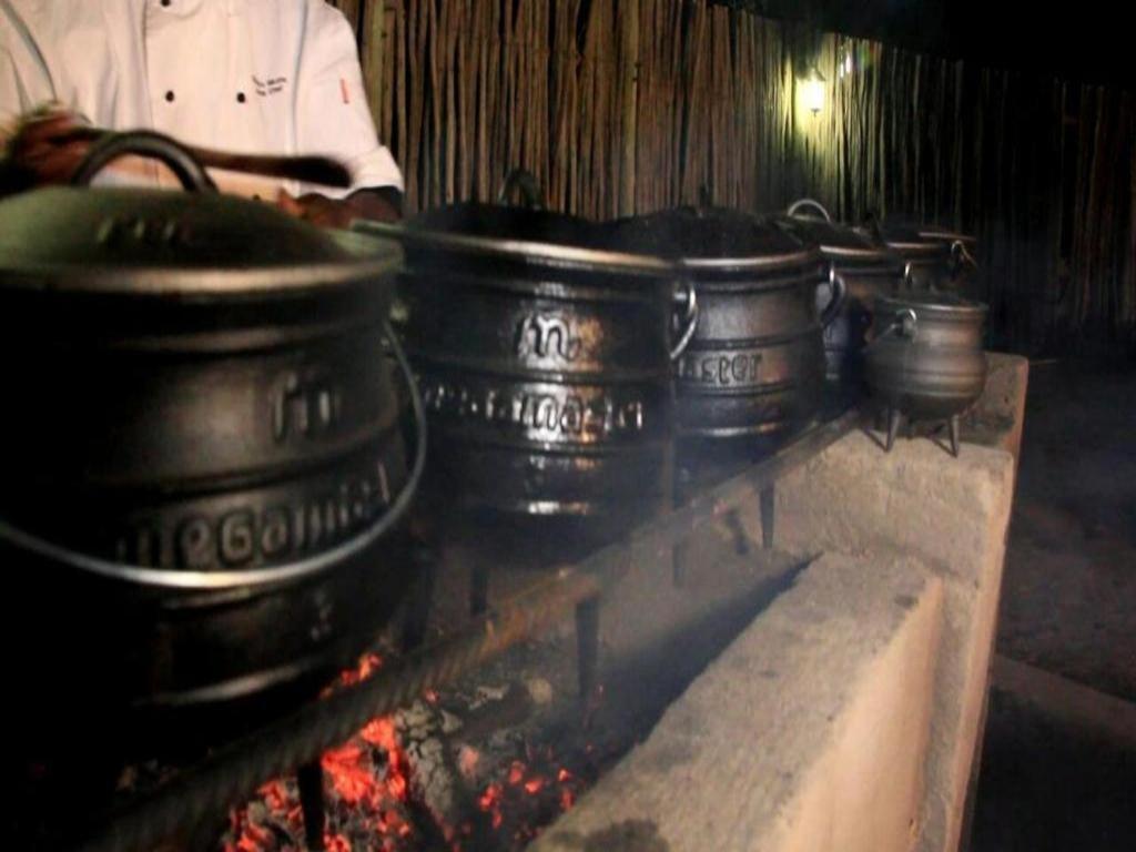 @ The Village Lodge هازيفيو المظهر الخارجي الصورة