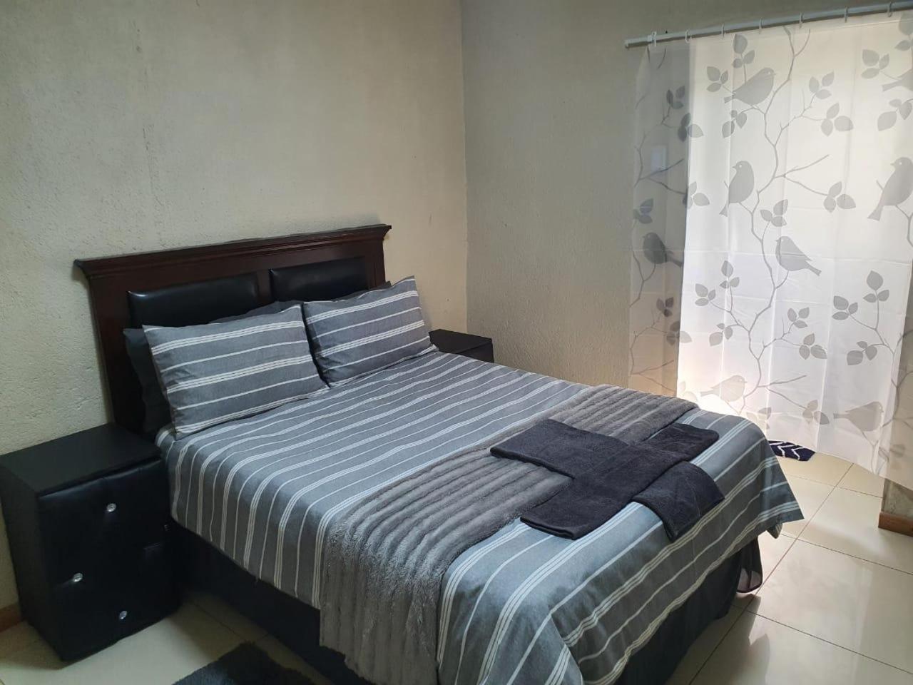 @ The Village Lodge هازيفيو المظهر الخارجي الصورة