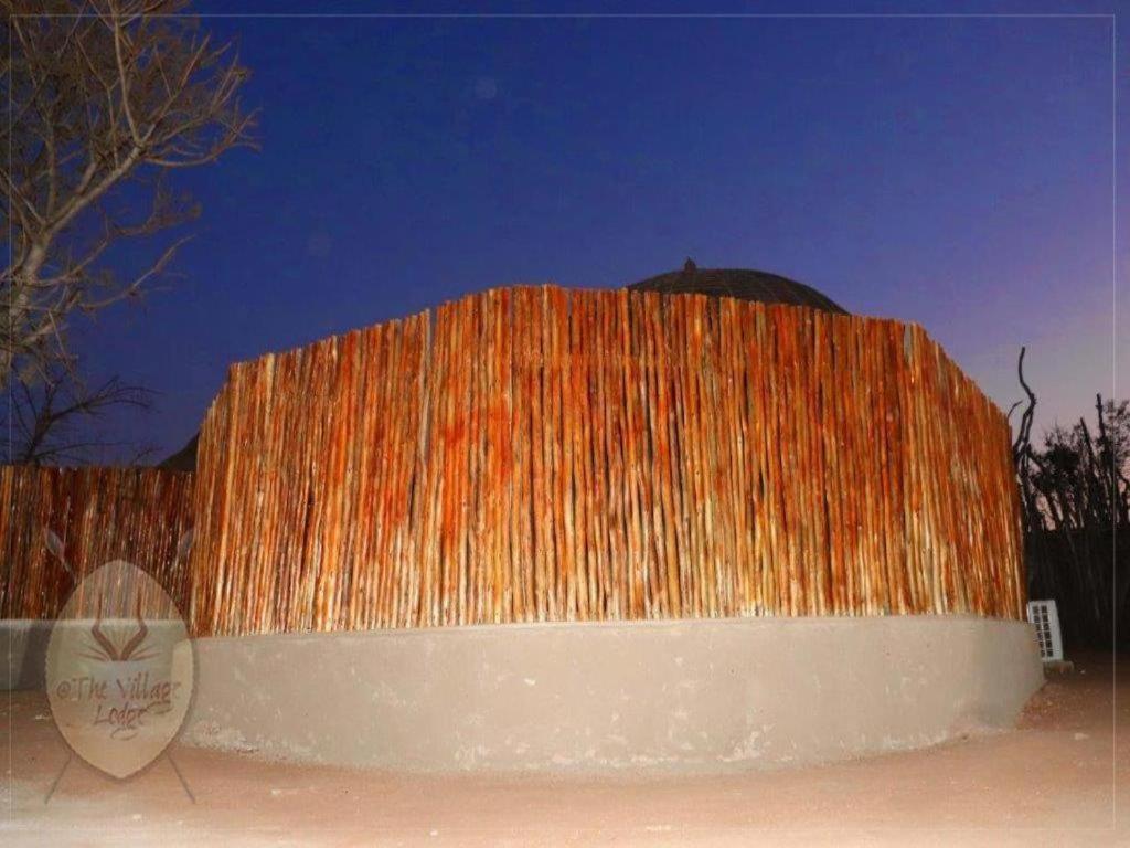 @ The Village Lodge هازيفيو المظهر الخارجي الصورة